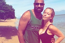 Cựu người mẫu Playboy hạnh phúc đi nghỉ cùng chồng con