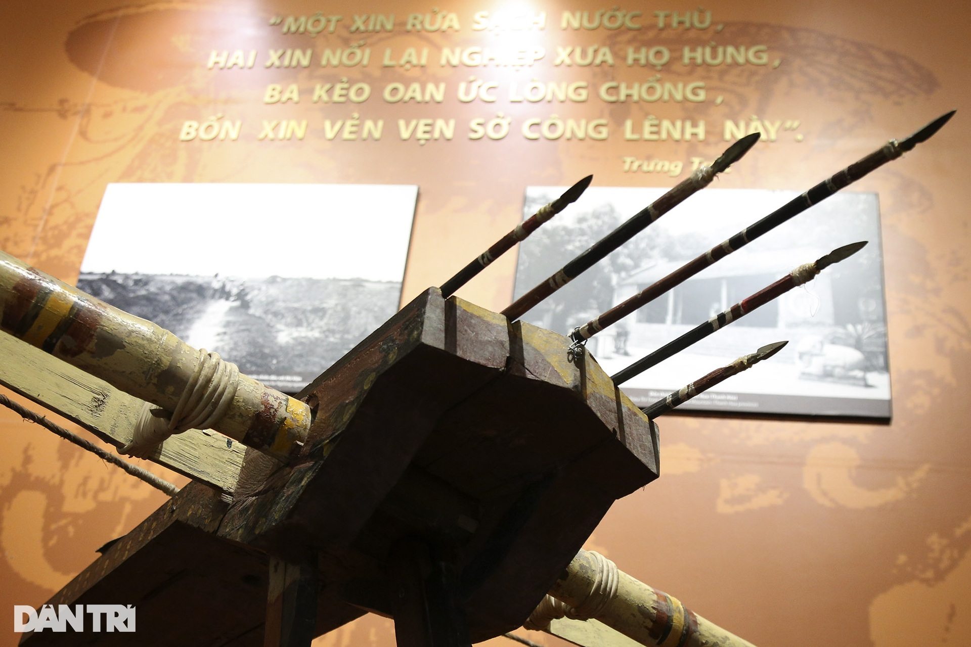 Chiêm ngưỡng tượng đồng độc bản vua An Dương Vương - 5 Chiêm ngưỡng tượng đồng độc bản vua An Dương Vương - 5