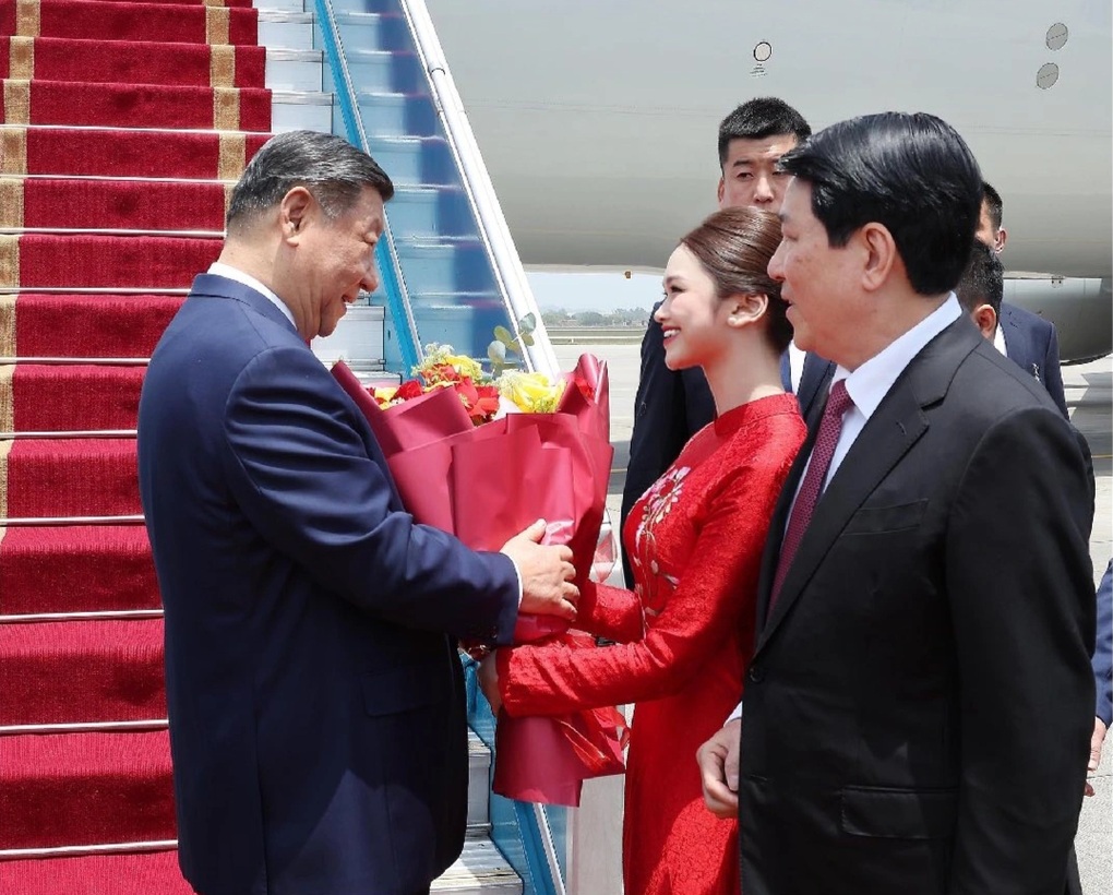 Thành tích ấn tượng của Hoa khôi có vinh dự tặng hoa ông Tập Cận Bình - 1 Thành tích ấn tượng của Hoa khôi có vinh dự tặng hoa ông Tập Cận Bình - 1