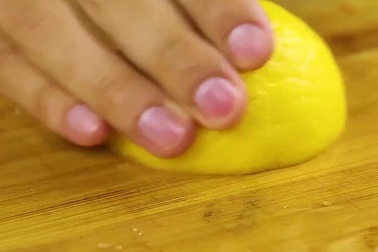 Một số mẹo làm sạch nhà bếp mà mọi người nên biết