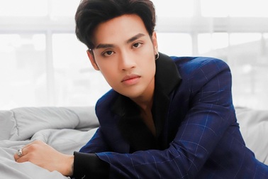 Chàng trai phụ hồ, bán dép kiếm sống lọt Top 3 Solo cùng Bolero