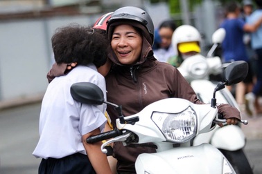 Điểm lại loạt ngành học 9,5 điểm/môn cũng…  rớt thẳng