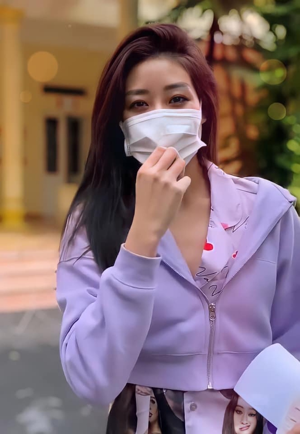 Hoa hậu Khánh Vân làm điều lạ lùng ở khu cách ly vì điều đặc biệt - 4 Hoa hậu Khánh Vân làm điều lạ lùng ở khu cách ly vì điều đặc biệt - 4