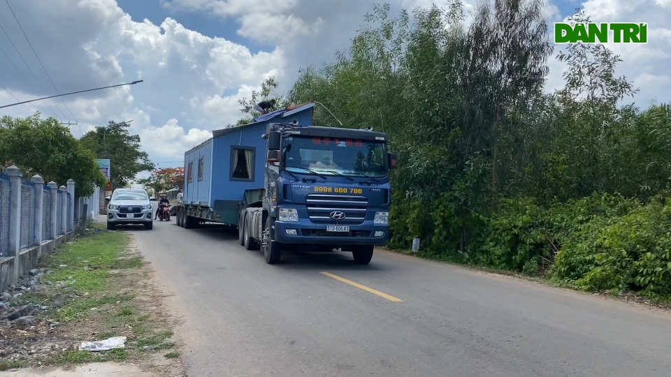 Độc, lạ: Biệt thự 600 triệu đồng, tháo lắp trong 2 ngày ở Sài Gòn - 1 Độc, lạ: Biệt thự 600 triệu đồng, tháo lắp trong 2 ngày ở Sài Gòn - 1