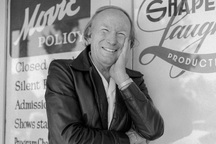 Vụ nổ súng trong rạp chiếu phim câm