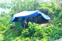 Xô xát ở bãi vàng, 2 người thương vong