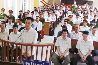 2 cán bộ của Công ty Phương Nam chia nhau 26 năm tù