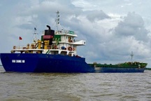 Thuyền viên mất tích sau vụ sà lan va chạm tàu trên sông ở TPHCM