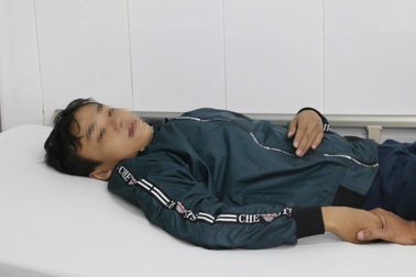 Công an vào cuộc vụ nam sinh bị hơn 20 bạn đánh hội đồng tại trường