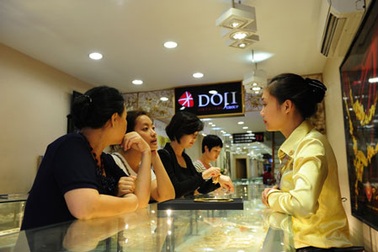 Giá vàng khởi đầu năm 2014 tăng mạnh