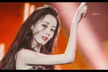 Vũ đạo ấn tượng của Địch Lệ Nhiệt Ba