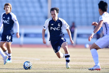 Văn Toàn suýt ghi bàn trong ngày Seoul E-Land giành chiến thắng