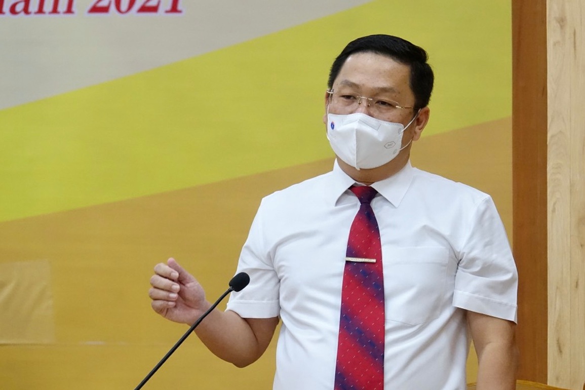 Tình trạng bơi thuyền giữa phố làm nóng nghị trường - 2 Tình trạng bơi thuyền giữa phố làm nóng nghị trường - 2