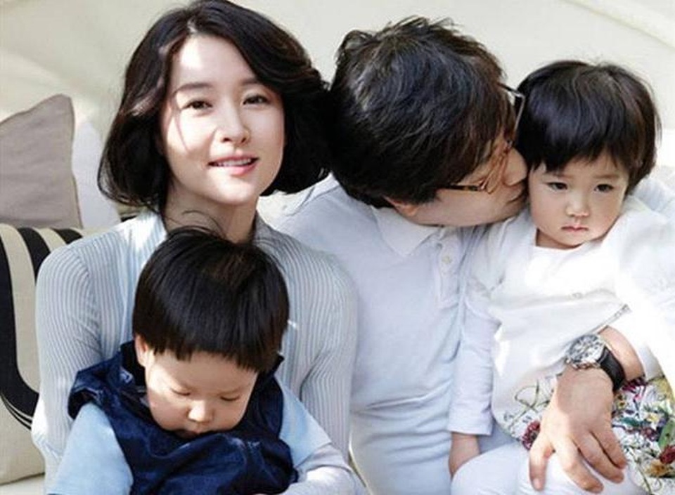 Hé lộ về người chồng kín tiếng của Nàng Dae Jang Geum Lee Young Ae - 10 Hé lộ về người chồng kín tiếng của Nàng Dae Jang Geum Lee Young Ae - 10