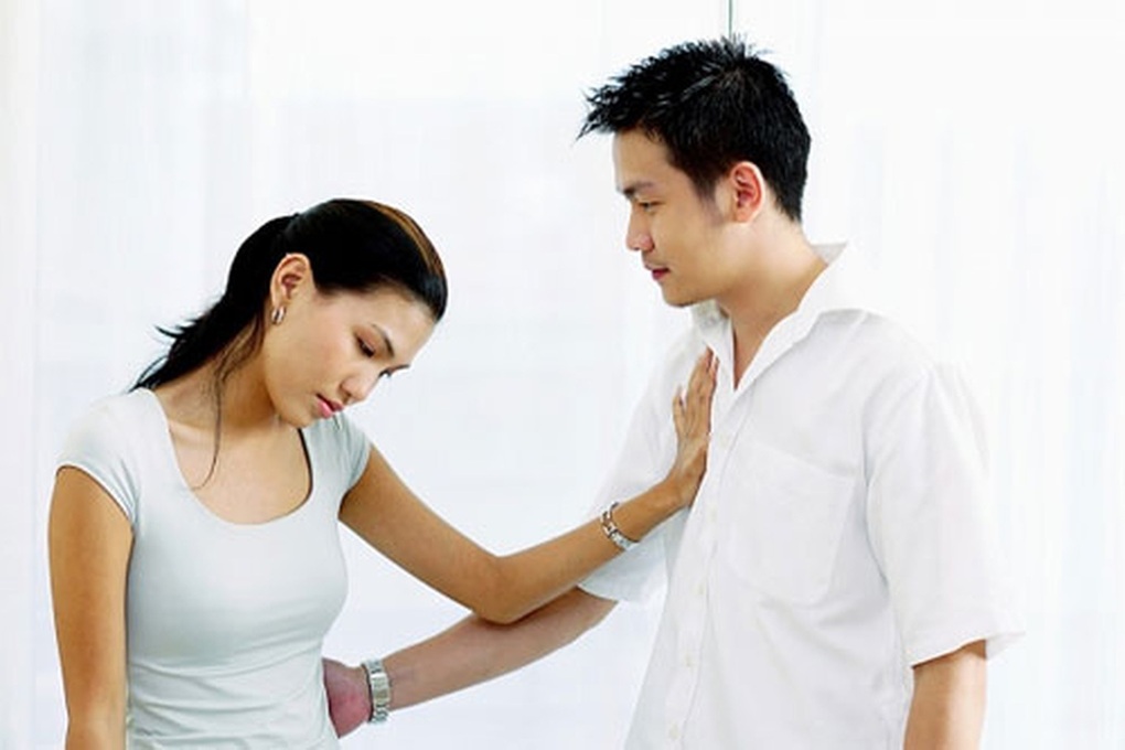 Nhận tin nhắn Nhớ em từ bạn trai cũ, tôi bừng tỉnh khi phát hiện sự thật - 1 Nhận tin nhắn Nhớ em từ bạn trai cũ, tôi bừng tỉnh khi phát hiện sự thật - 1