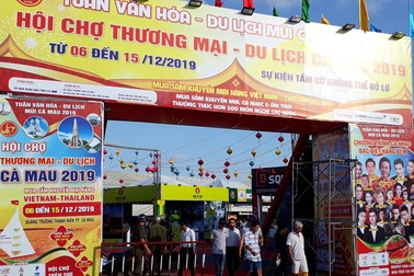 Thưởng thức cua 25 món tại Hội chợ thương mại - du lịch Cà Mau 2019
