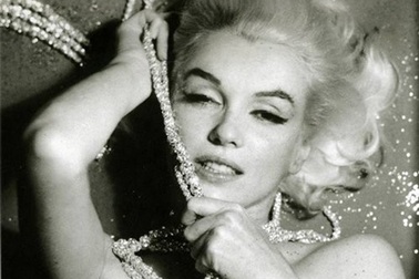 “Biểu tượng sex” Marylin Monroe là người đồng tính?