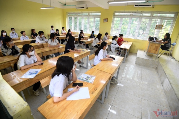 Thí sinh tham dự kỳ thi lớp 10 tại Hà Nội. Ảnh: Tuấn Anh