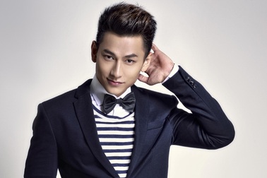 Isaac: Không nghĩ đi được đường dài trong The Remix