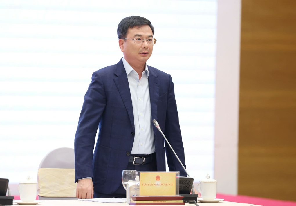 Phó thống đốc NHNN tiết lộ định hướng chính sách tiền tệ cuối năm - 1 Phó thống đốc NHNN tiết lộ định hướng chính sách tiền tệ cuối năm - 1