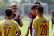 HLV Troussier chốt danh sách U22 Việt Nam dự SEA Games 32