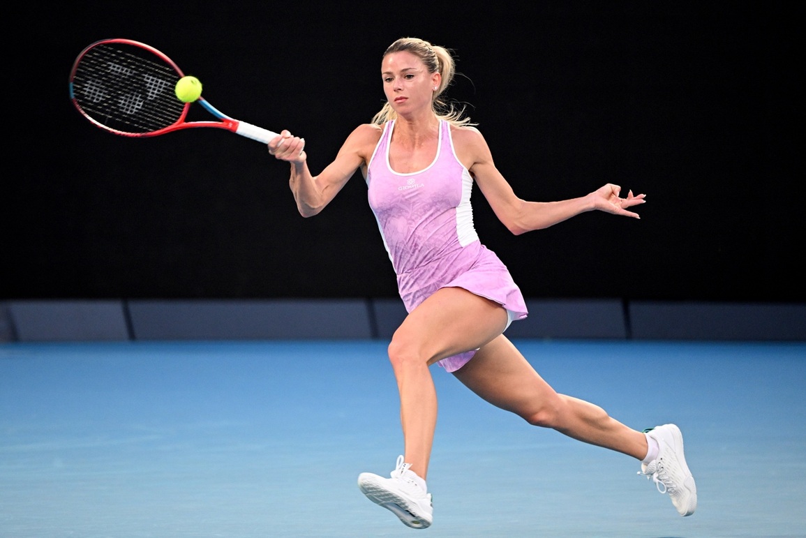 Bị loại ở Australian Open, Camila Giorgi vẫn gây sốt với loạt ảnh gợi cảm - 2 Bị loại ở Australian Open, Camila Giorgi vẫn gây sốt với loạt ảnh gợi cảm - 2