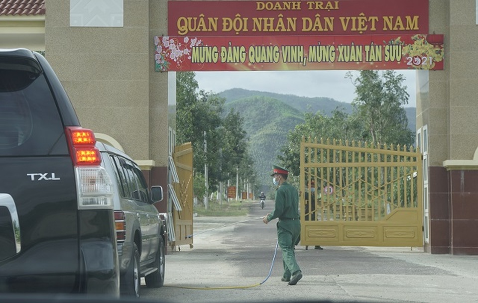 Đặc biệt chăm lo cho người dân ăn Tết trong khu cách ly - 4 Đặc biệt chăm lo cho người dân ăn Tết trong khu cách ly - 4