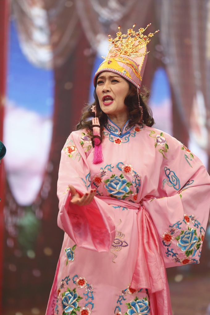 'Cô Đẩu' Công Lý có giới tính linh hoạt trong Táo quân 2017