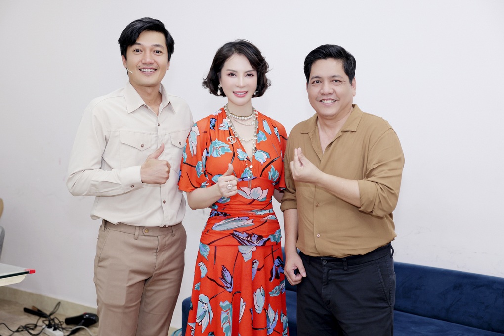 MC Thanh Mai cùng đạo diễn Lê Hoàng bàn về lời hứa của đàn ông - 3 MC Thanh Mai cùng đạo diễn Lê Hoàng bàn về lời hứa của đàn ông - 3