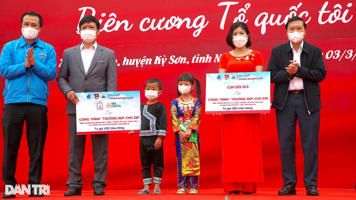 Tuổi trẻ thể hiện khát vọng dấn thân, cống hiến nhiệt huyết sức trẻ - 8 Tuổi trẻ thể hiện khát vọng dấn thân, cống hiến nhiệt huyết sức trẻ - 8