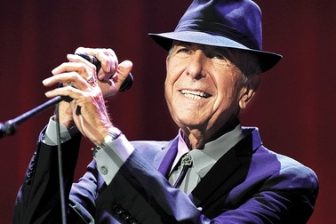 Nam ca sĩ “Hallelujah” qua đời sau cú ngã lúc nửa đêm