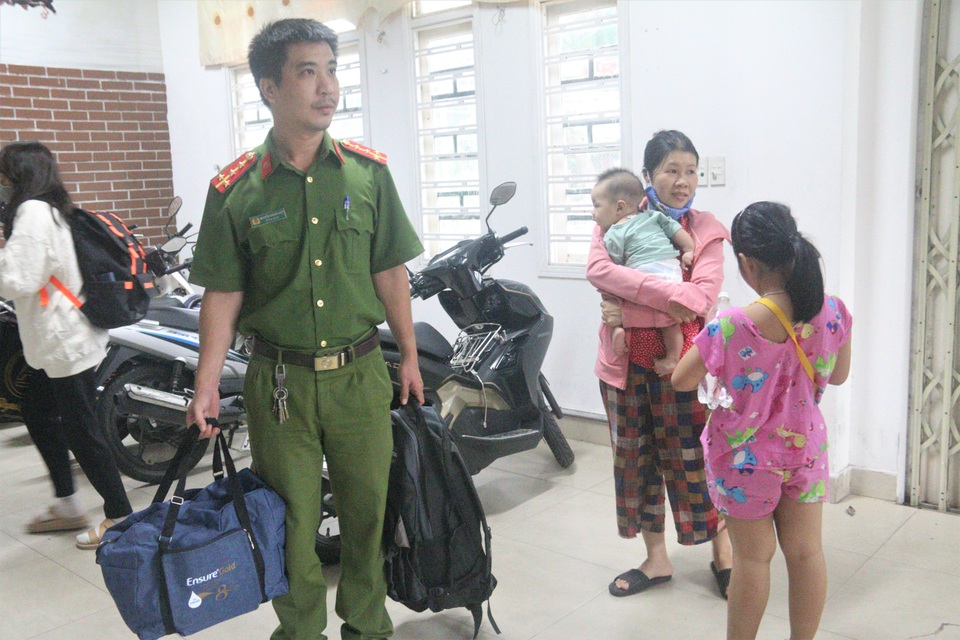 Người dân được ở khách sạn miễn phí để tránh “siêu bão” - 3 Người dân được ở khách sạn miễn phí để tránh “siêu bão” - 3