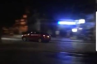 Xe Mazda 3 phóng tốc độ cao, 2 lần tự gây tai nạn ven hồ Gươm