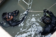 Nỗ lực tìm kiếm bé trai dưới cống trước khi mưa lớn ập xuống