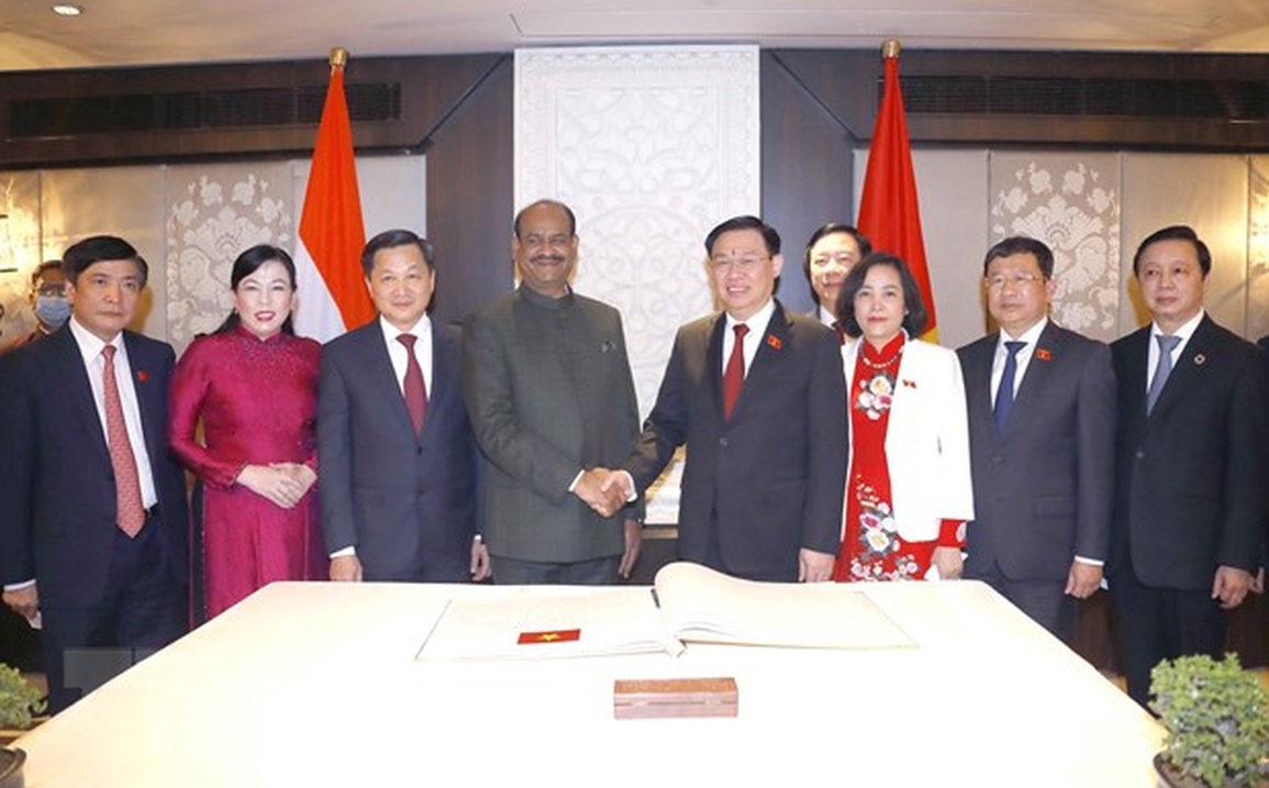 Chủ tịch Quốc hội hội đàm với Chủ tịch Hạ viện Ấn Độ Om Birla - 1 Chủ tịch Quốc hội hội đàm với Chủ tịch Hạ viện Ấn Độ Om Birla - 1