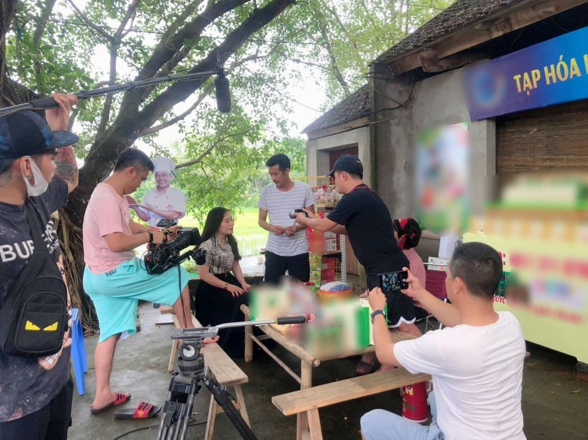 Diễn viên Phan Kim Oanh tham gia phim của đạo diễn Trọng Trinh - 7 Diễn viên Phan Kim Oanh tham gia phim của đạo diễn Trọng Trinh - 7