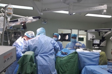 Những “chiến sĩ” thầm lặng trong các cuộc mổ