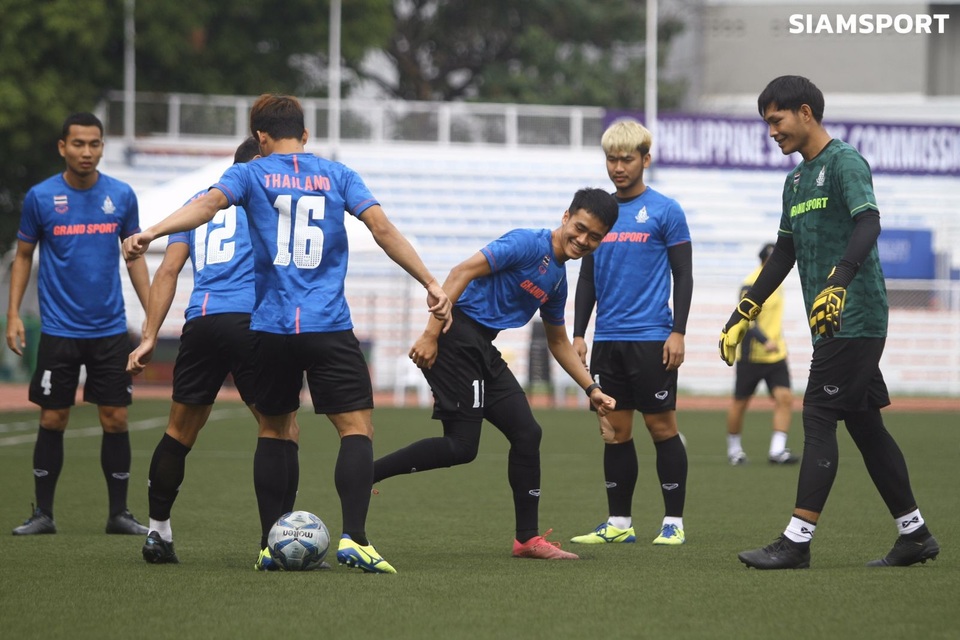 U22 Thái Lan mở cửa với truyền thông sau sự cố nghi bị ghi hình lén - 5 U22 Thái Lan mở cửa với truyền thông sau sự cố nghi bị ghi hình lén - 5