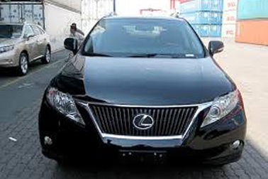 Mang xe Lexus đăng kí nhiều lần đi lừa đảo gần 4 tỉ đồng