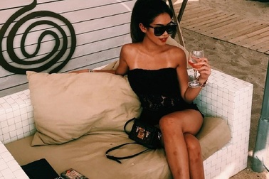 Cuộc sống thượng lưu của cô nàng con nhà giàu đình đám Việt Nam