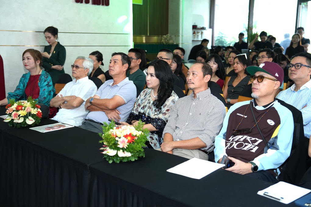 Hiệp sĩ Jazz Niels Lan Doky đến Việt Nam: Cuộc gặp sau 20 năm chờ đợi - 2 Hiệp sĩ Jazz Niels Lan Doky đến Việt Nam: Cuộc gặp sau 20 năm chờ đợi - 2