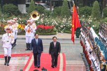 Thủ tướng Phạm Minh Chính chủ trì lễ đón chính thức Thủ tướng Lào