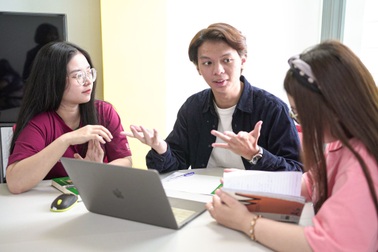 Dấu ấn Đàn chim Việt: Thử định nghĩa thành công trong du học