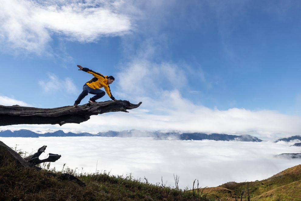 Đỉnh Lảo Thẩn đẹp như chốn tiên cảnh qua ống kính của du khách Thủ đô - 6