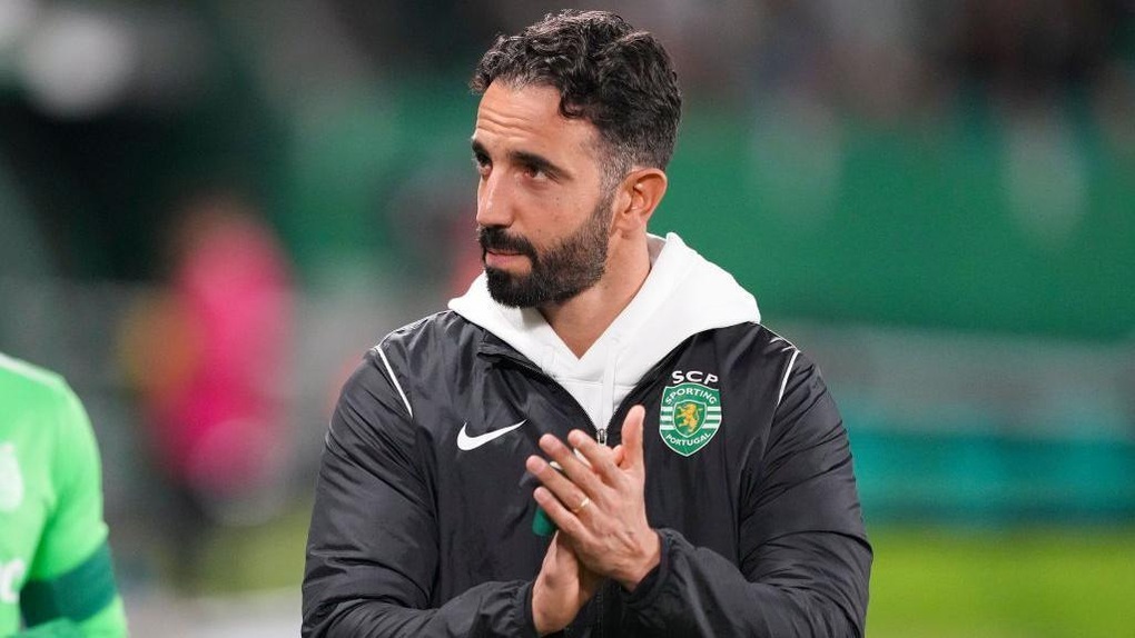 Coach Ruben Amorim schrijft geschiedenis en doet verrassende uitspraak over de reden van zijn komst naar Man Utd - 2 HLV Ruben Amorim đi vào lịch sử, tuyên bố bất ngờ về lý do tới Man Utd - 2