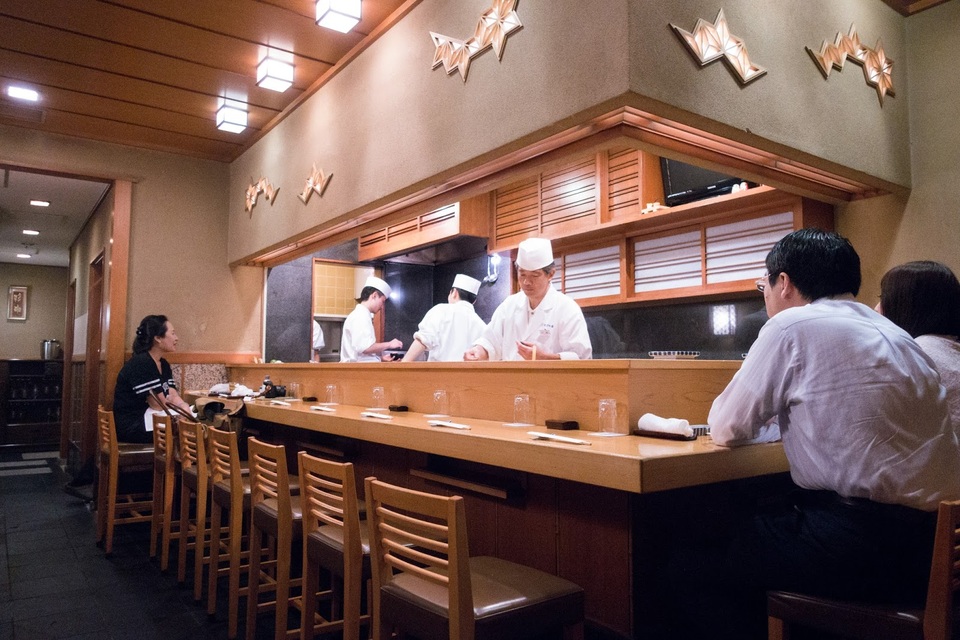 Bartender nổi tiếng Tokyo thích ăn nhậu ở đâu? - 6 Bartender nổi tiếng Tokyo thích ăn nhậu ở đâu? - 6
