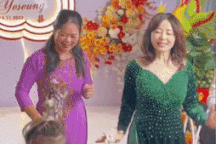 Mẹ chồng Hàn Quốc về Hà Tĩnh "quẩy" trong đám cưới ở nhà gái