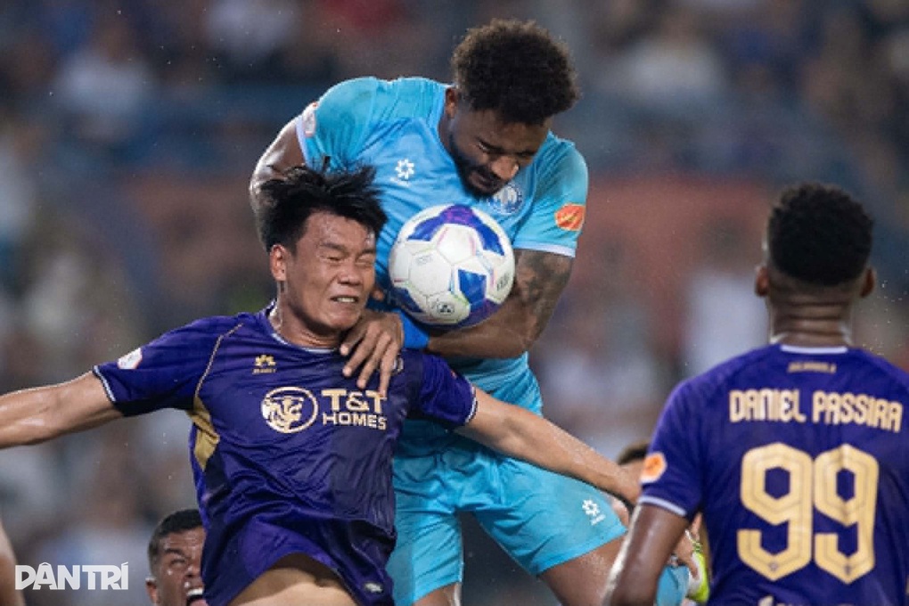 Hoàng Hên ghi bàn, Hà Nội FC đánh bại CLB Nam Định - 2