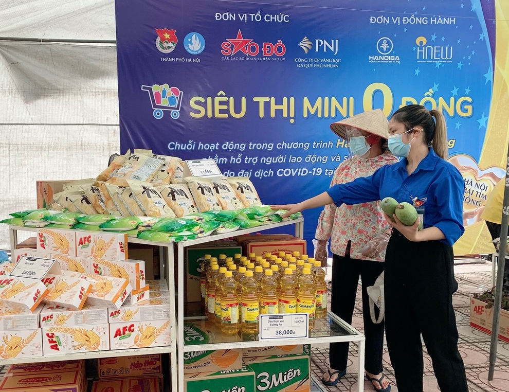 Siêu thị mini 0 đồng chia sẻ cùng người dân khó khăn trong mùa dịch - 4 Siêu thị mini 0 đồng chia sẻ cùng người dân khó khăn trong mùa dịch - 4