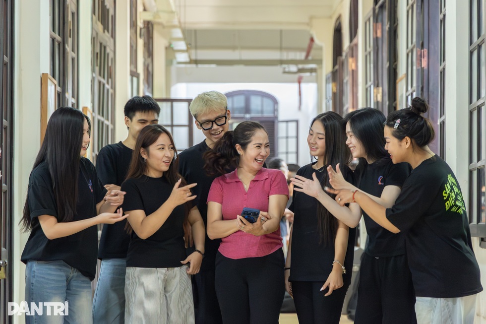 Nguyệt Hằng nói về hôn nhân với Anh Tuấn: “Tôi ghen thì chỉ… biết khóc” - 4 Nguyệt Hằng nói về hôn nhân với Anh Tuấn: “Tôi ghen thì chỉ… biết khóc” - 4